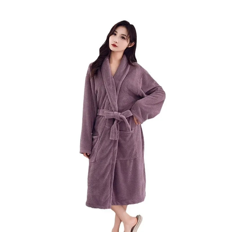 Pineapple Pattern Coral Fleece Bathrobe Women's Thickened Winter Home Use Quick Dry Couples Robe Warmth Comfortable Sleepwear
